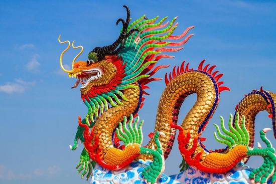 1988年出生的龙年人士如何选择珠宝？运势与魅力双提升