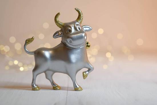 金牛座女生最渴望什么礼物(独具匠心的手工艺品)